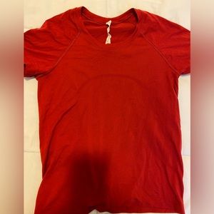 Lululemon short sleeve top